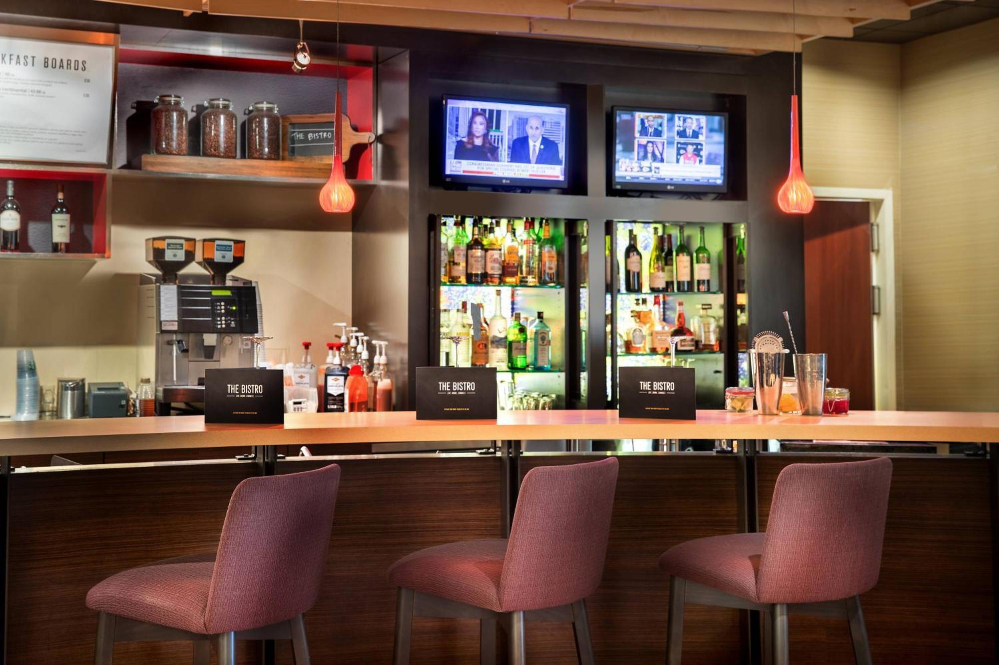Hotel Courtyard By Marriott
