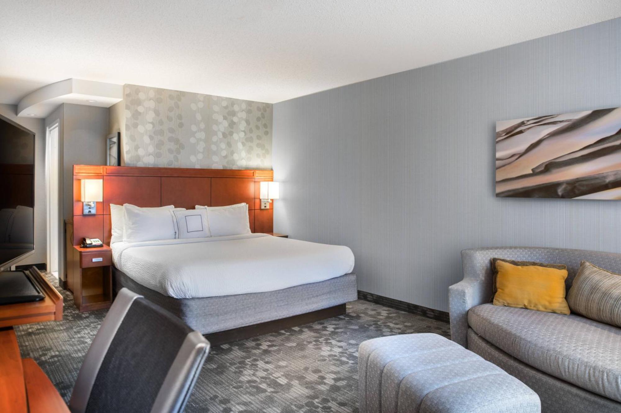 Hotel Courtyard By Marriott
