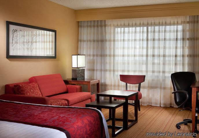 Courtyard By Marriott 3* Denton
