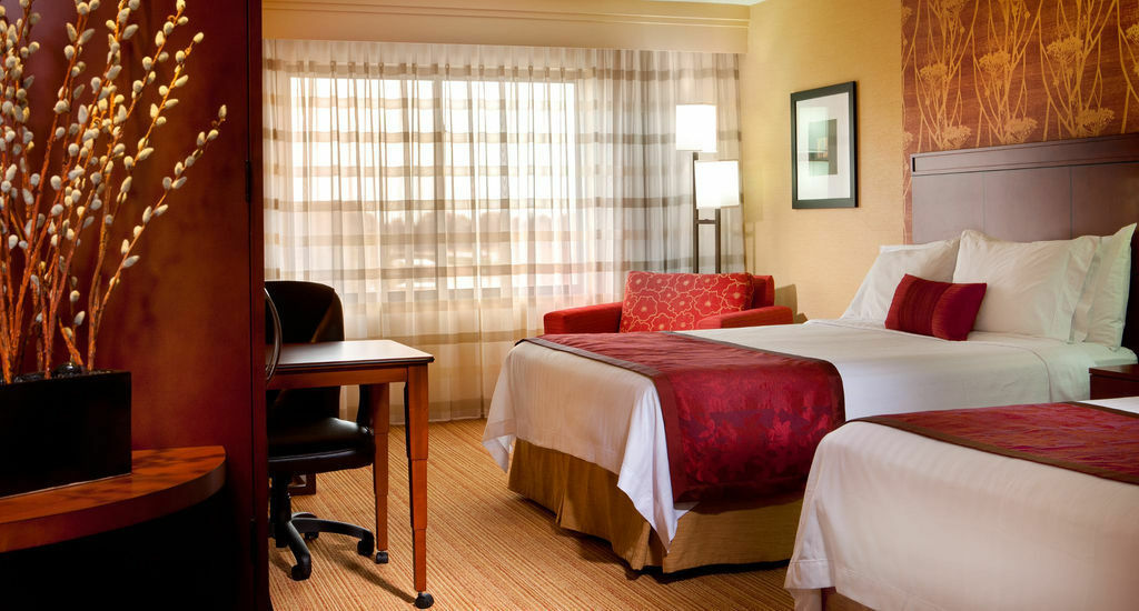 Courtyard By Marriott Denton